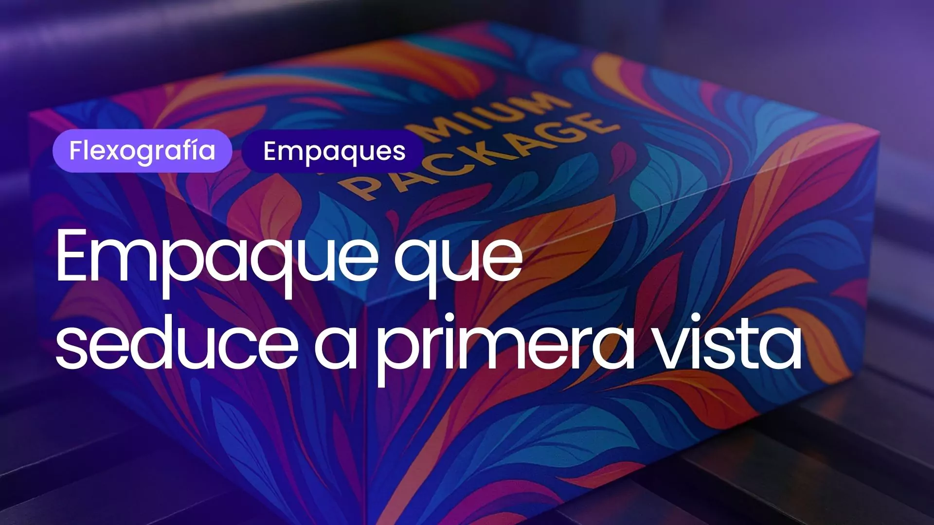 caja premium con diseño colorido en flexografía sobre empaque de cartón